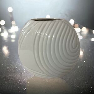 Post Modern Swirled Round Vase Ikebana Abstract Geometric Art Deco Style‎ READ